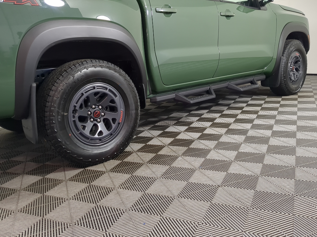 2026 Nissan Frontier PRO-4X photo 7
