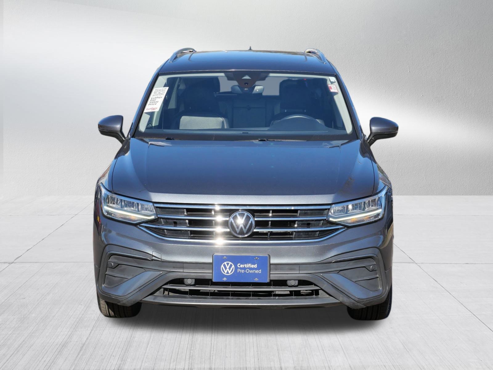 2022 Volkswagen Tiguan SE photo 2