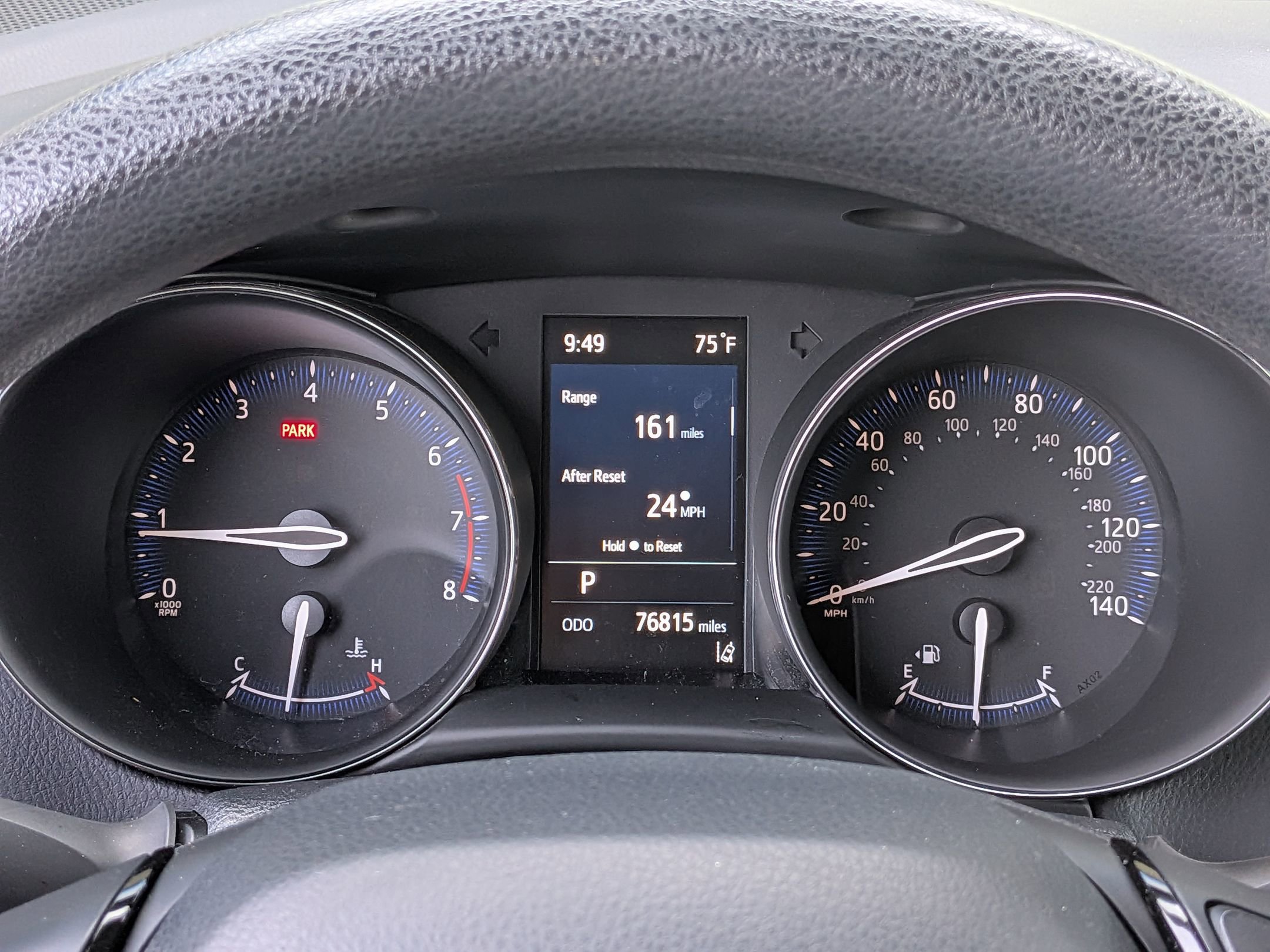 2021 Toyota C-HR LE photo 16