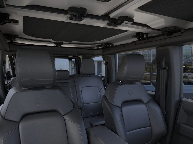 2025 Ford Bronco Badlands photo 9