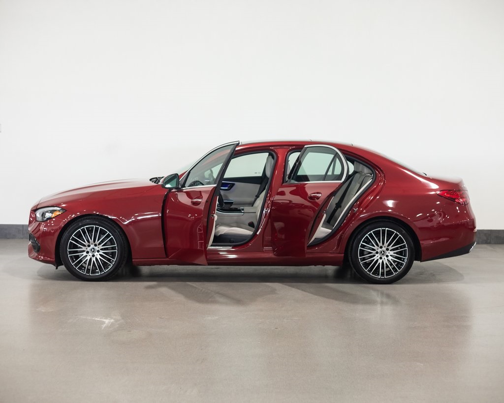 2024 Mercedes Benz C 4MATIC 300 photo 3