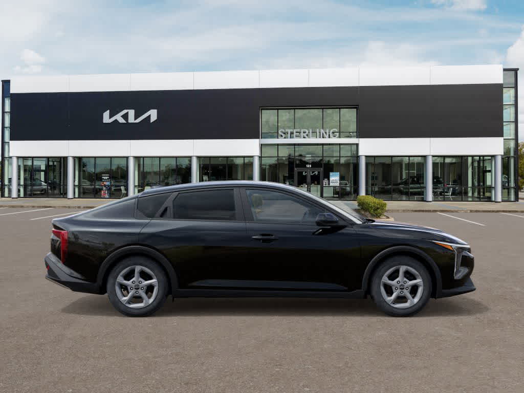 2025 Kia K4 LXS photo 7