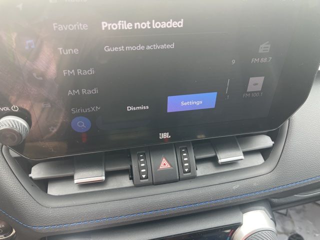 2023 Toyota RAV4 Hybrid XSE photo 15