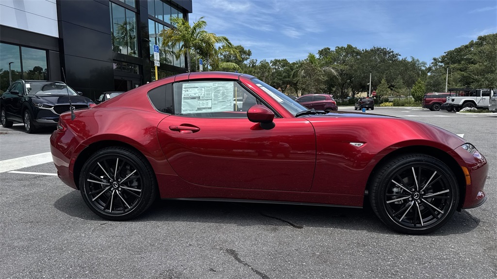 2025 Mazda MX-5 Miata Miata RF Grand Touring photo 5