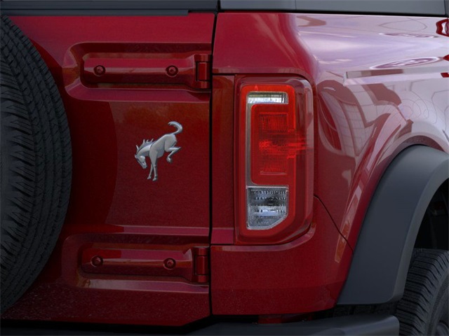 2025 Ford Bronco Base photo 20