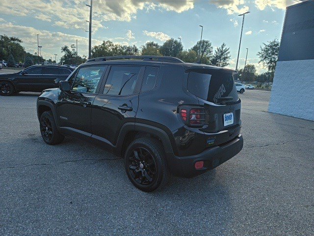 2018 Jeep Renegade Latitude North Edition photo 2