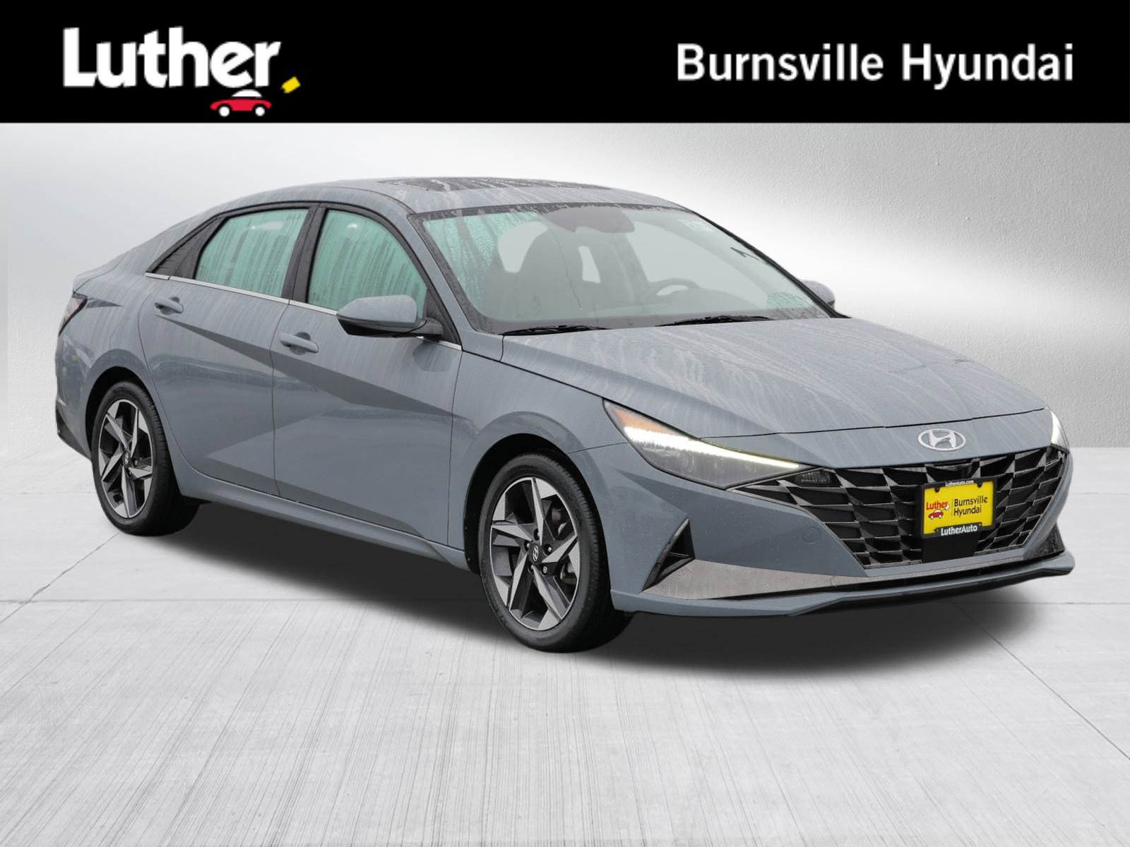 2022 Hyundai Elantra Limited's photo