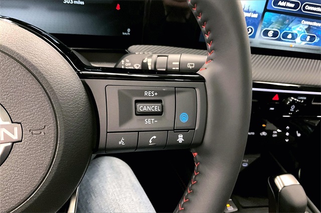 2025 Nissan Kicks SR photo 22