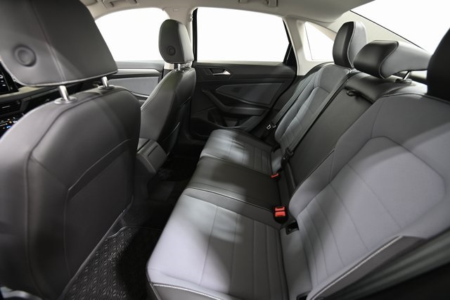 2025 Volkswagen Jetta 1.5T SE photo 7