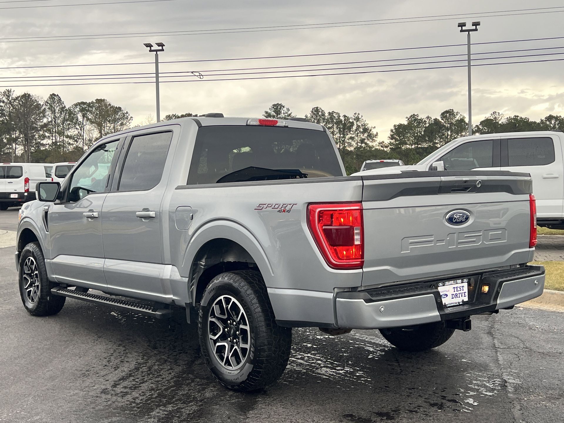 2023 Ford F-150 XLT photo 2