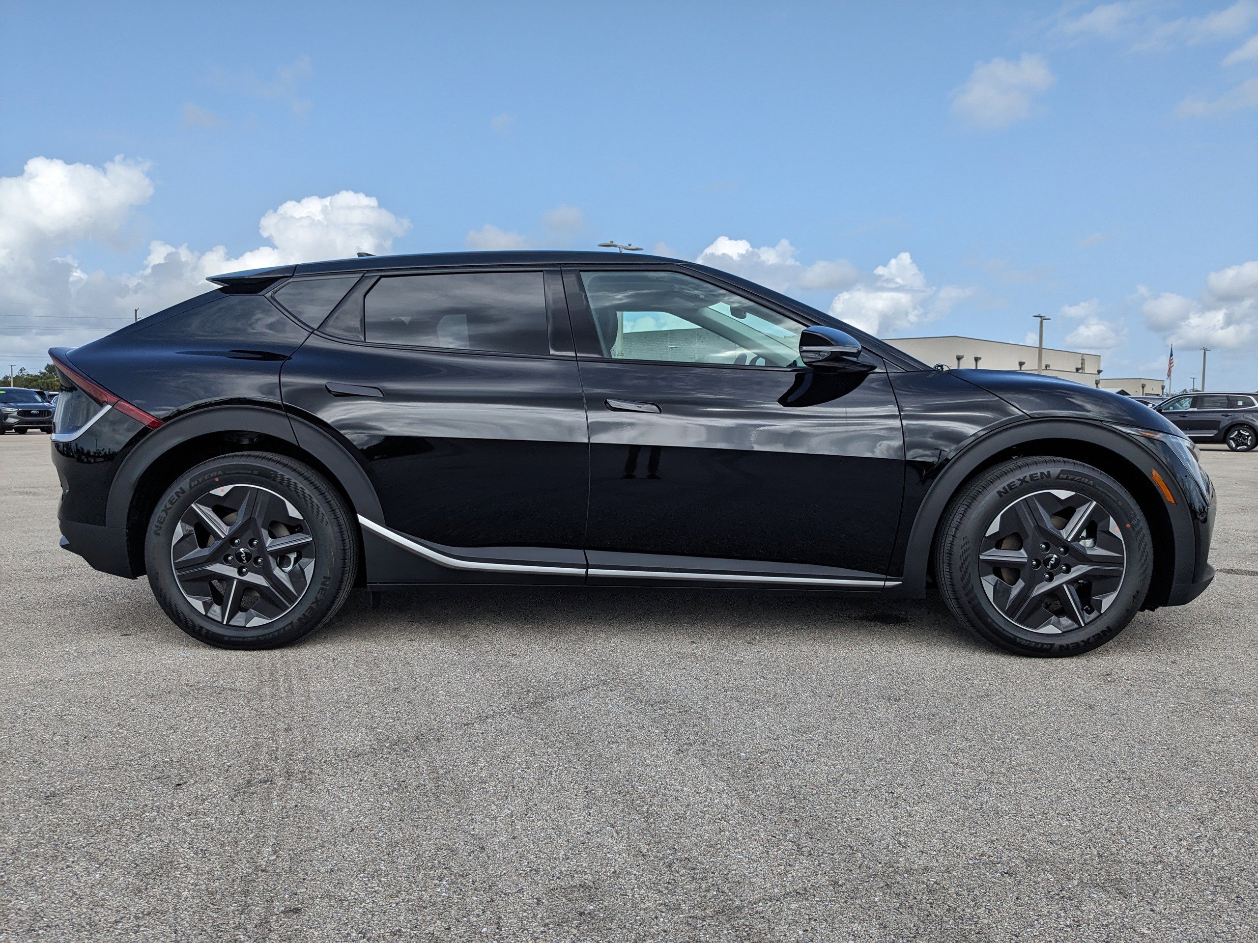 2025 Kia EV6 Light photo 4