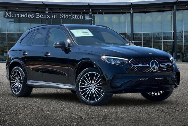 2025 Mercedes-Benz GLC 300