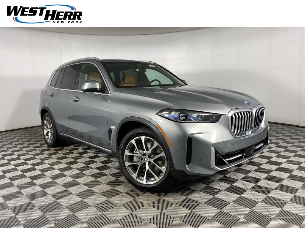 2026 BMW X5 50e's photo