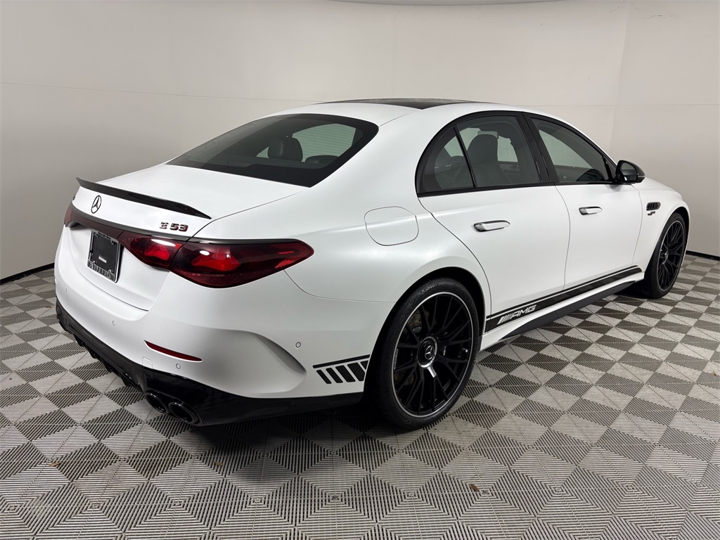 2025 Mercedes Benz E 53 AMG photo 3