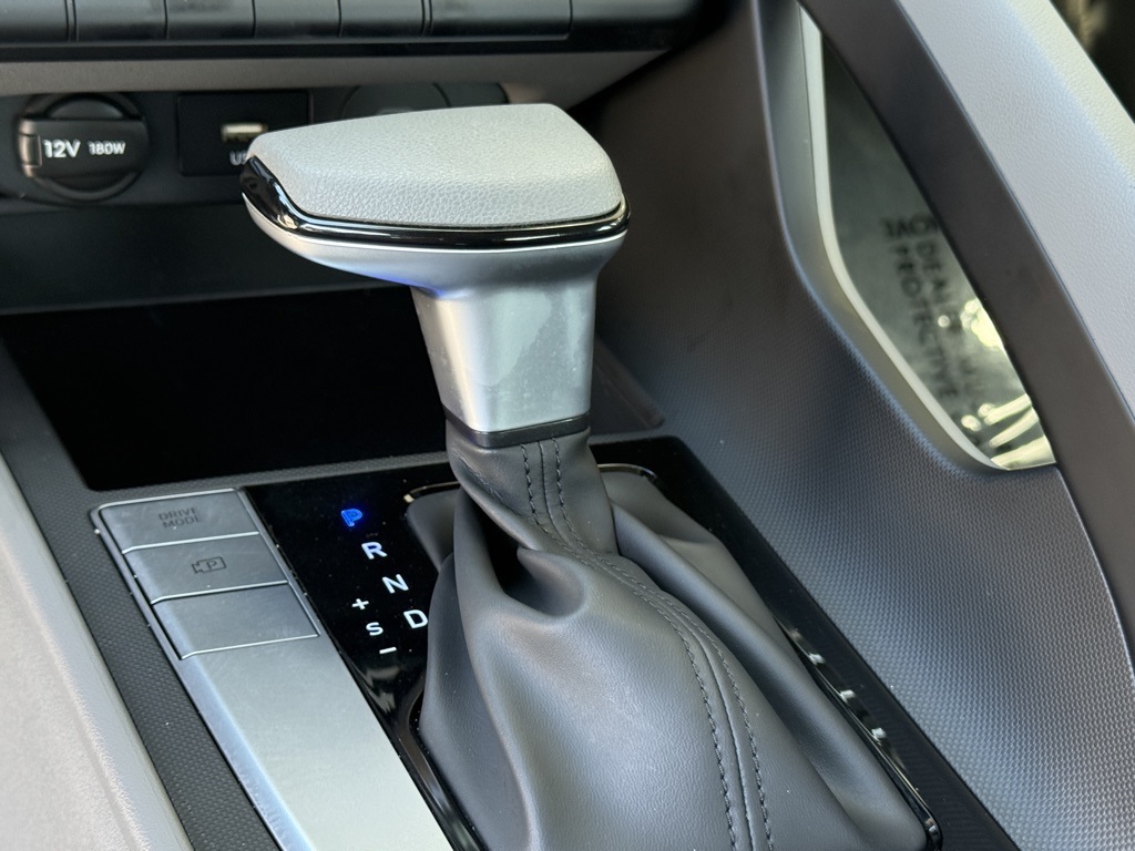 2025 Hyundai Elantra SE photo 17