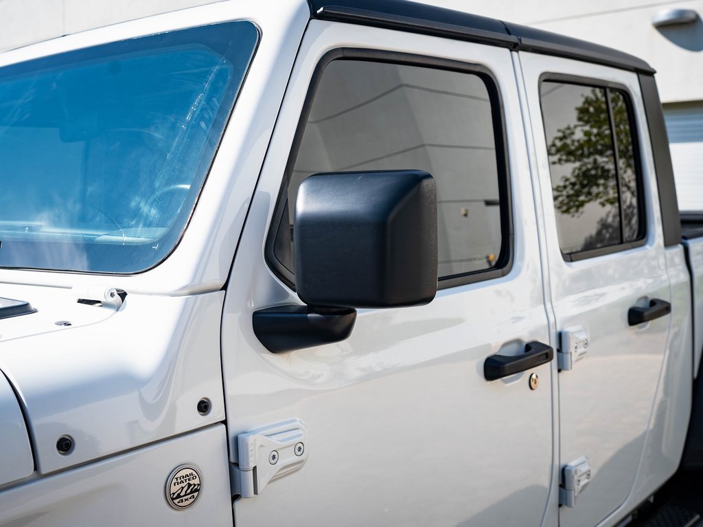 2020 Jeep Gladiator Sport S photo 16