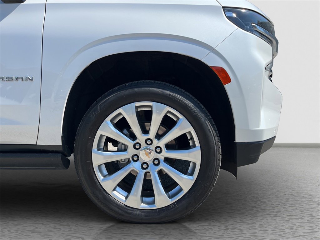 Used 2023 Chevrolet Suburban High Country with VIN 1GNSKGKL7PR237391 for sale in Kansas City