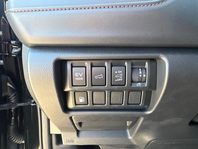 2025 Subaru Forester Touring photo 20