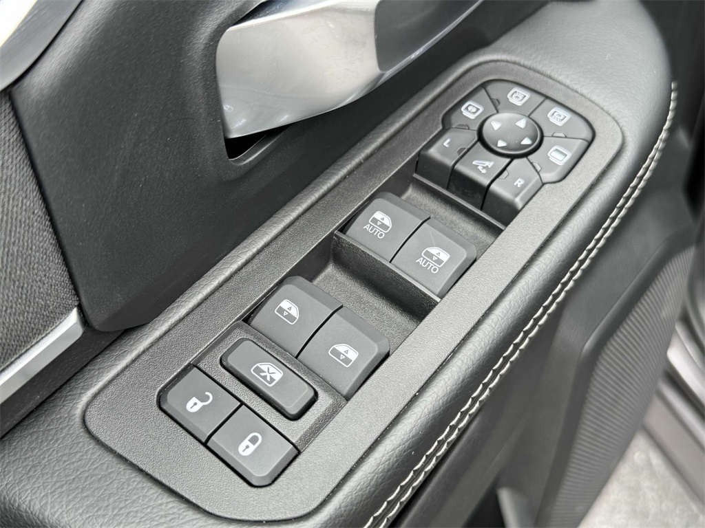 2025 Ram 2500 Big Horn photo 25