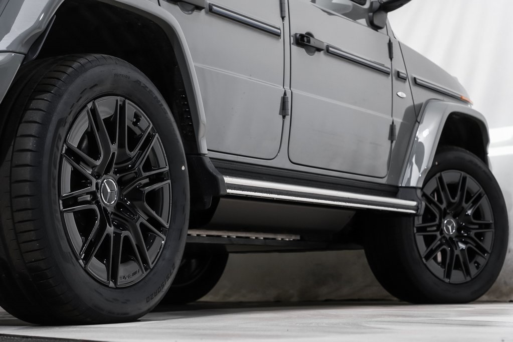 2025 Mercedes Benz G photo 23