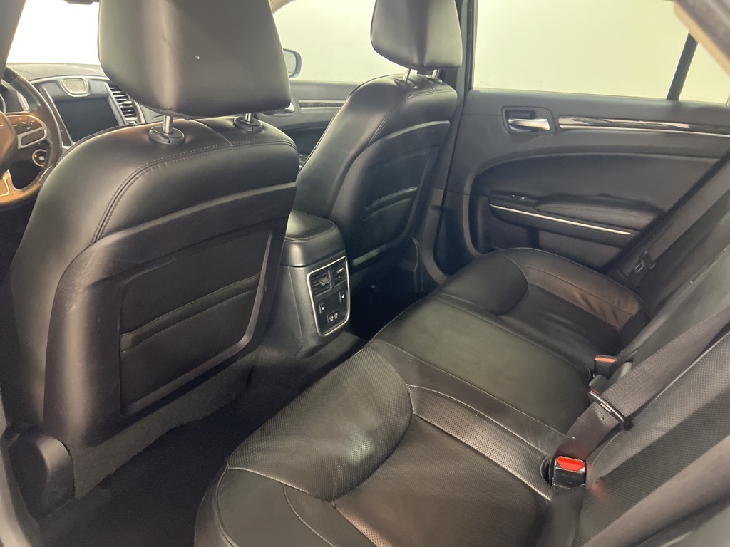 2020 Chrysler 300 Limited photo 20