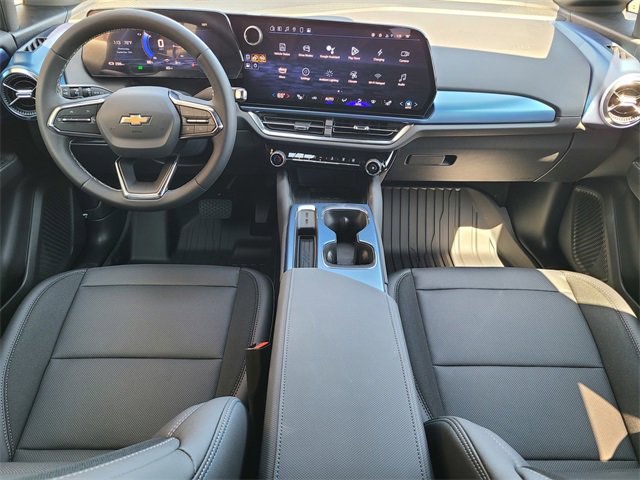 2025 Chevrolet Equinox EV 1LT photo 18