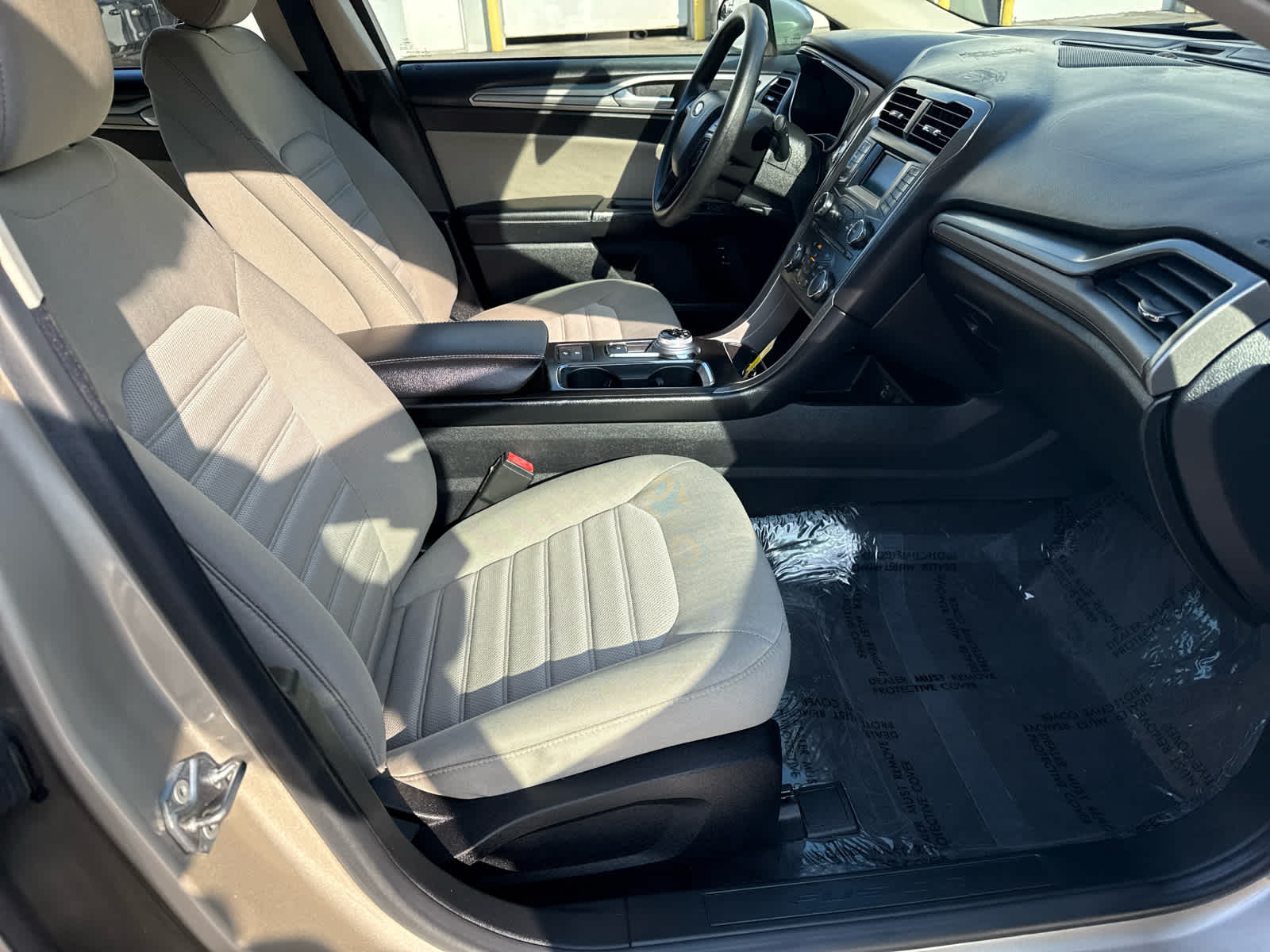 2017 Ford Fusion Hybrid S photo 10