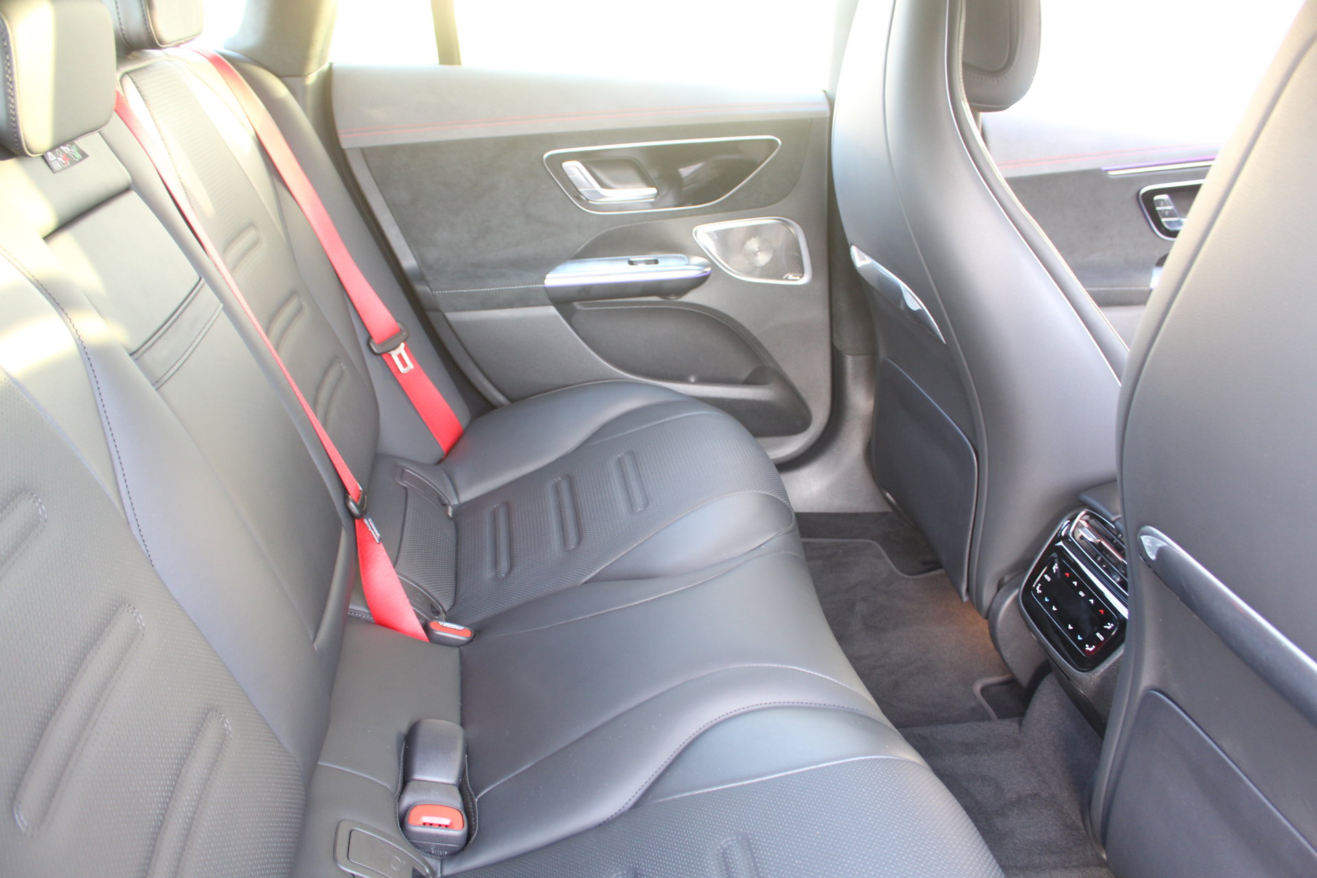 2025 Mercedes Benz EQE Sedan AMG photo 17