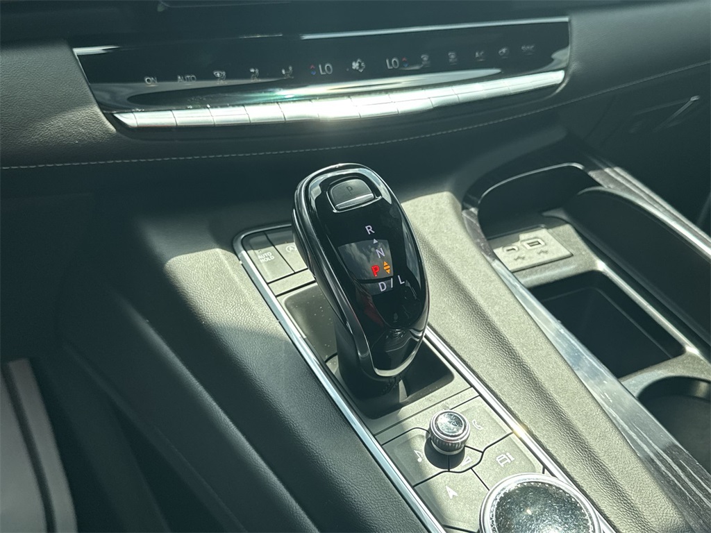 2023 Cadillac Escalade Sport photo 24