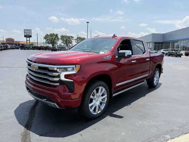 2025 Chevrolet Silverado 1500 High Country photo 3