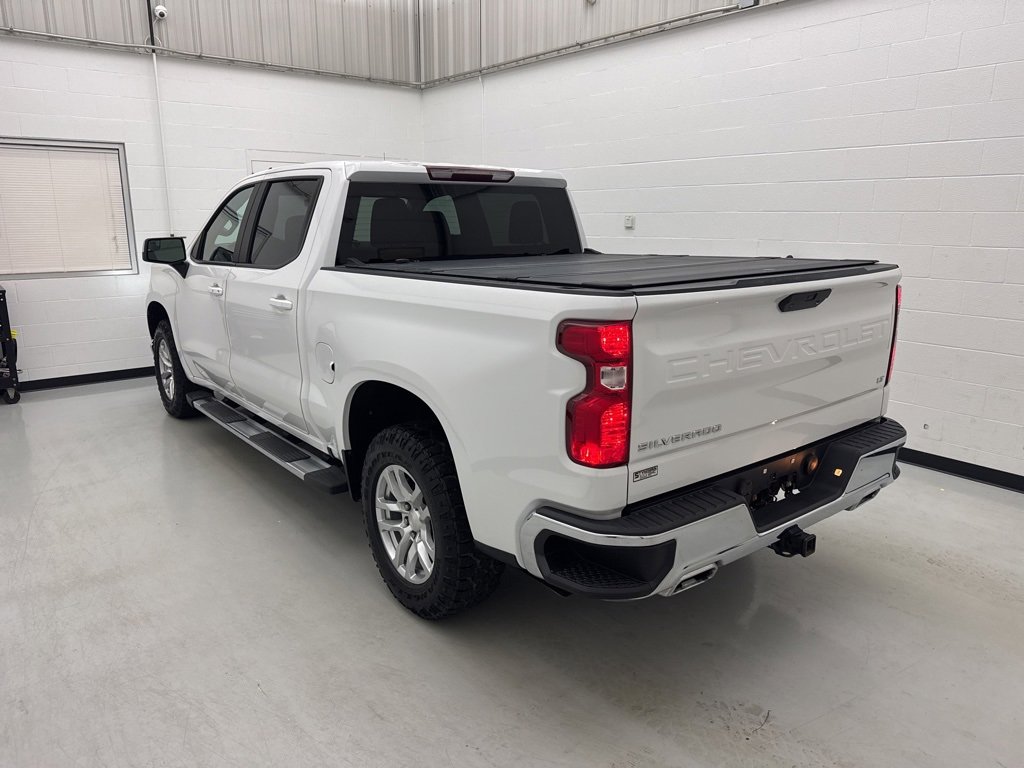 2021 Chevrolet Silverado 1500 LT photo 4