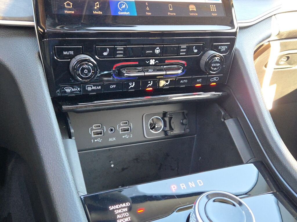 2024 Jeep Grand Cherokee Limited photo 28