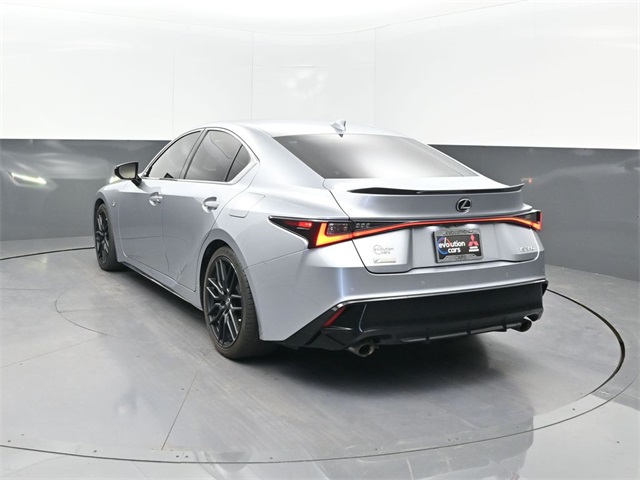 2021 Lexus IS 350 F SPORT photo 3