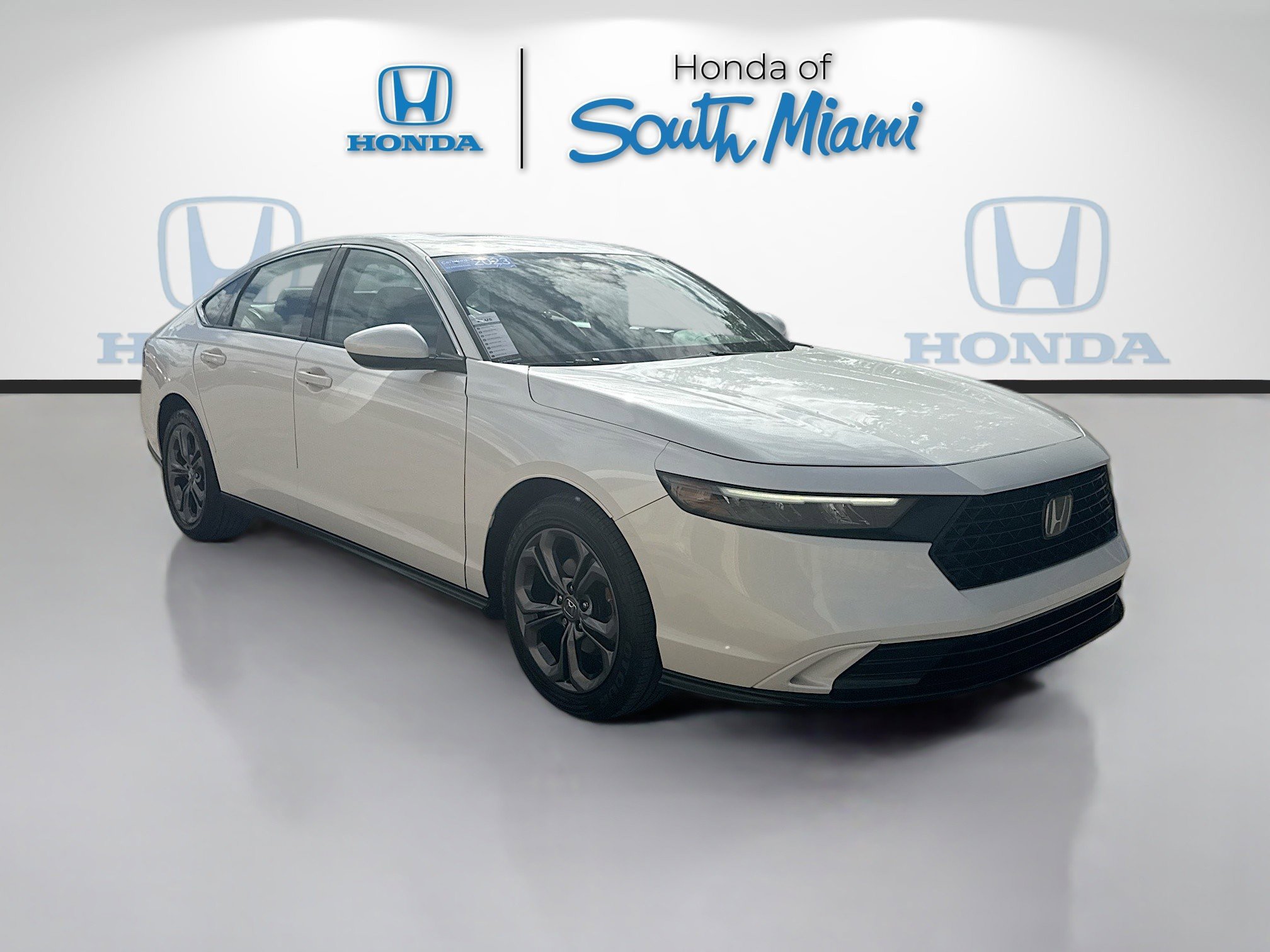 2023 Honda Accord EX's photo