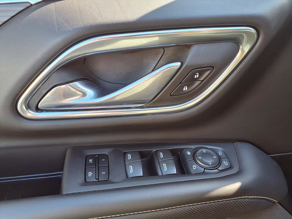 2023 Gmc Yukon SLT photo 16