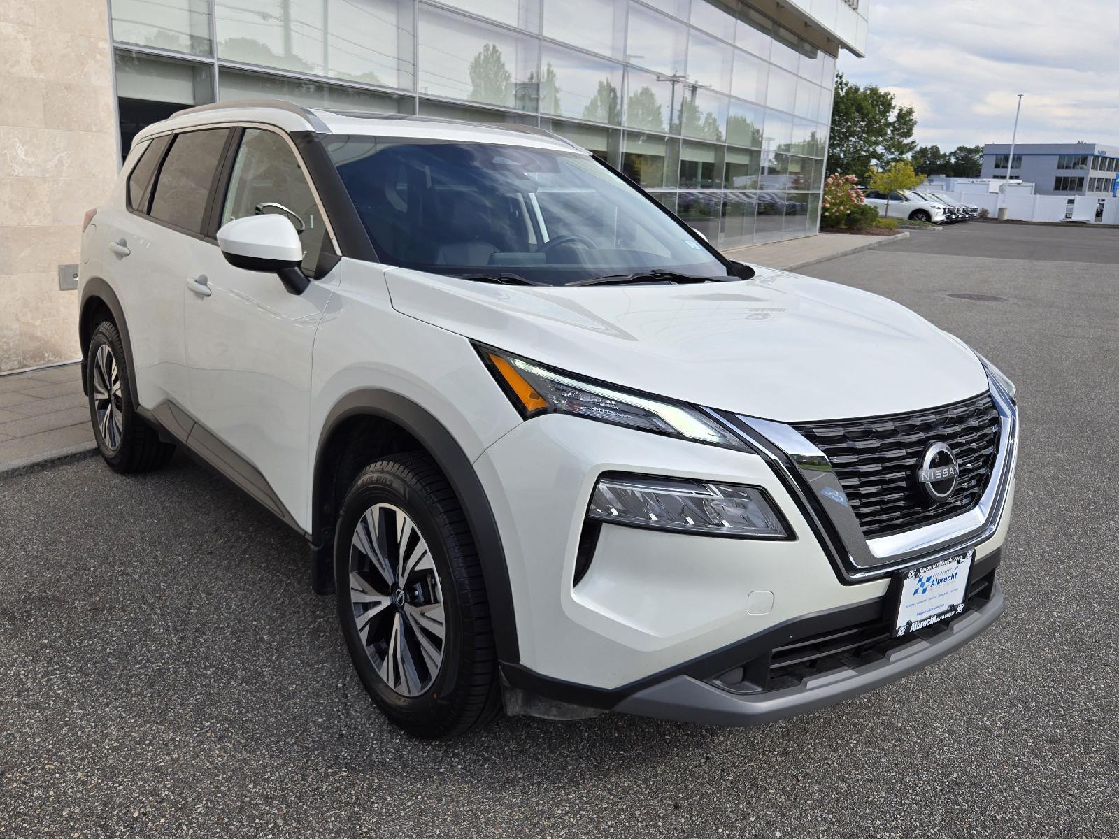 2023 Nissan Rogue SV photo 16