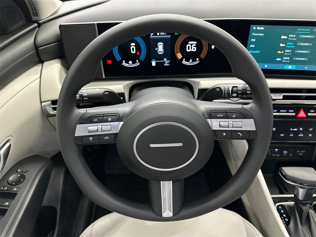 2025 Hyundai Tucson SEL photo 24