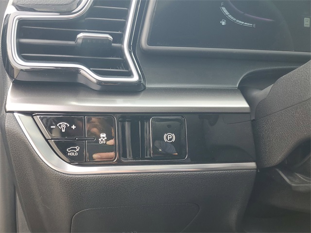 2025 Kia Sportage EX photo 4