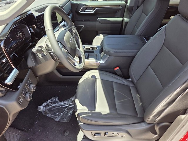 2025 Chevrolet Silverado 1500 RST photo 6