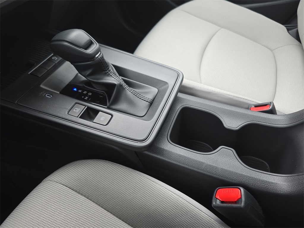 2026 Toyota Corolla Cross LE photo 22