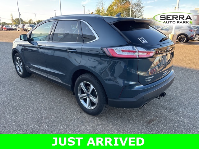 2019 Ford Edge SEL photo 4