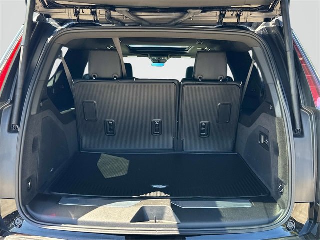 2024 Cadillac Escalade ESV Premium Luxury photo 18