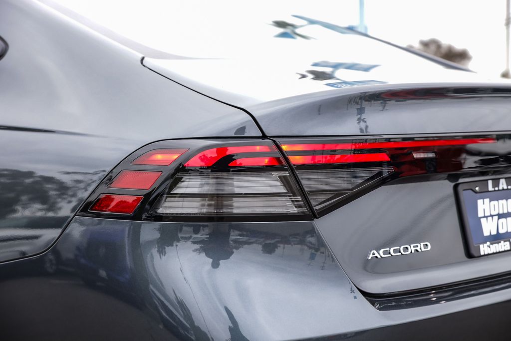 2025 Honda Accord SE photo 8