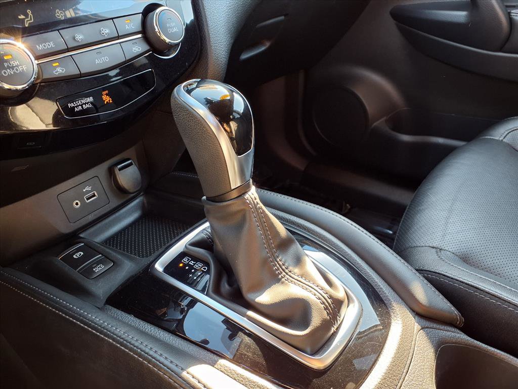 2019 Nissan Rogue SL photo 20