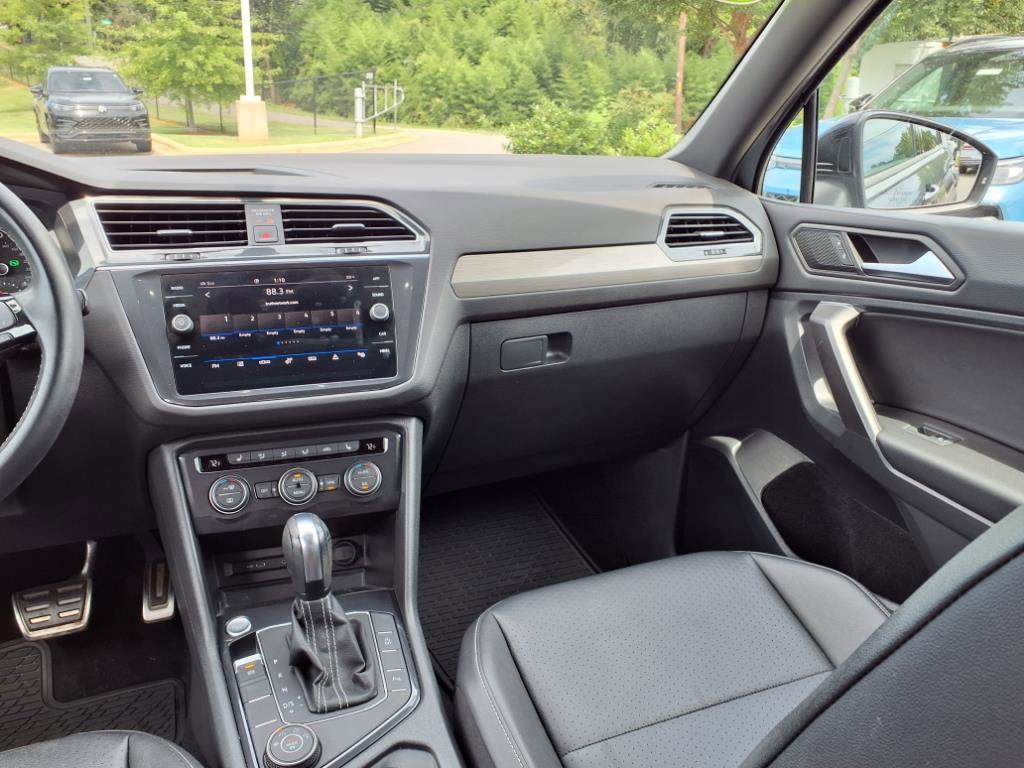 2021 Volkswagen Tiguan SE R-Line Black photo 23