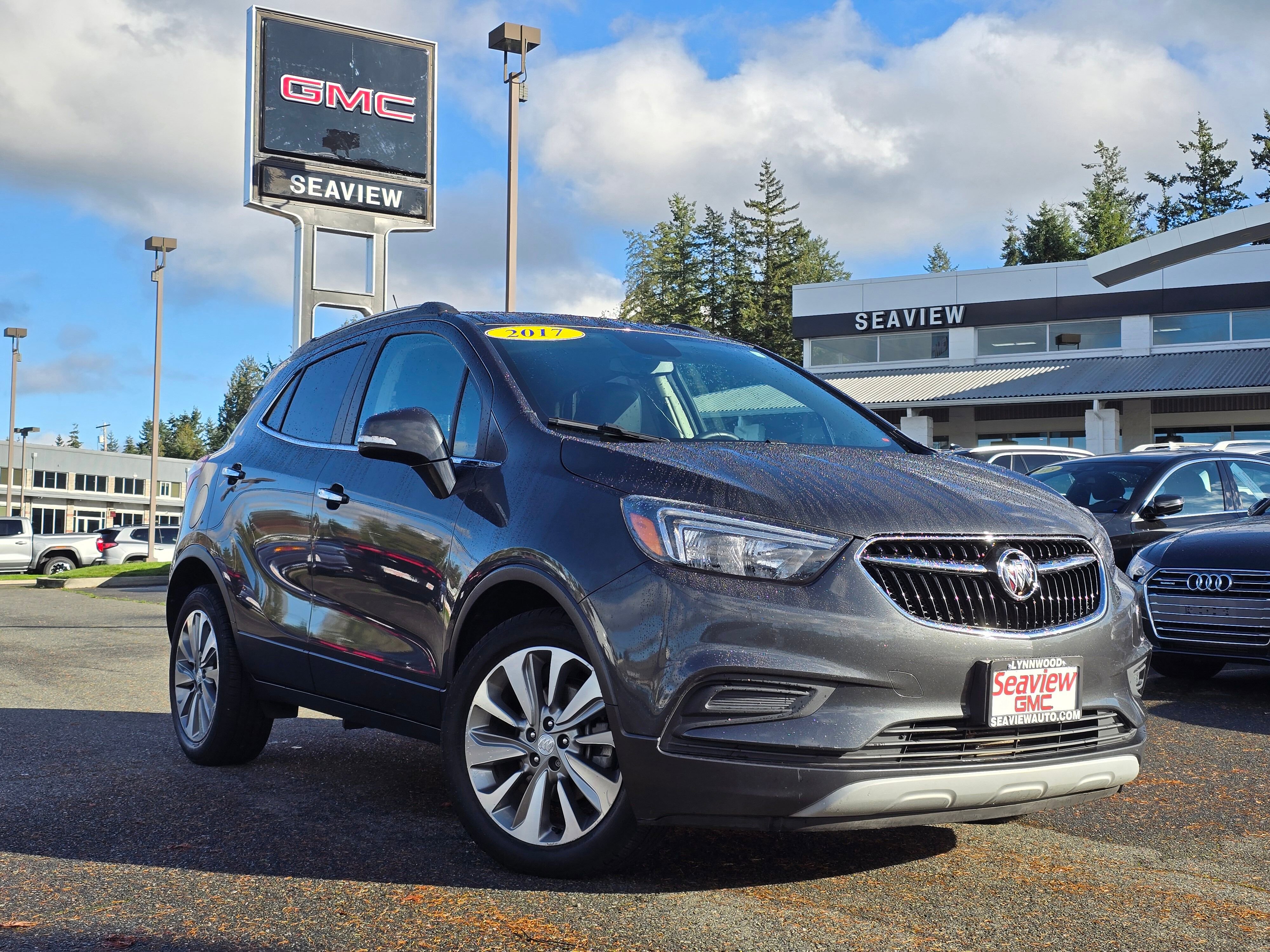 2017 Buick Encore Preferred's photo