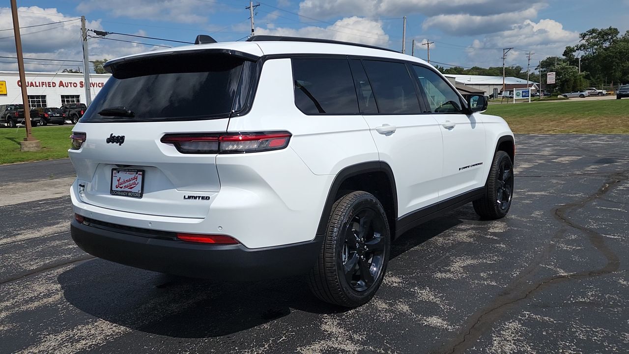 2025 Jeep Grand Cherokee Limited photo 8