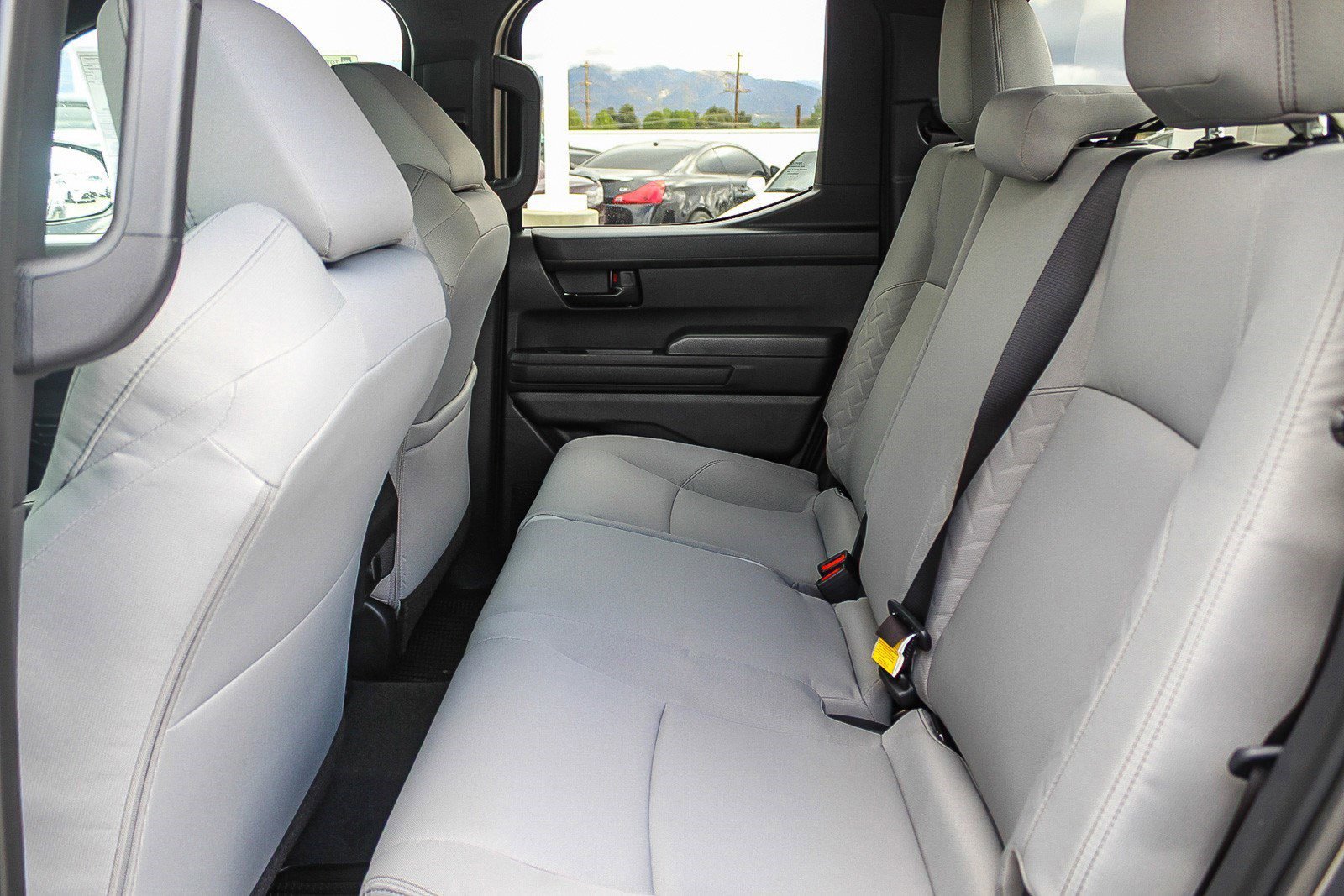 2025 Toyota Tacoma SR5 photo 15