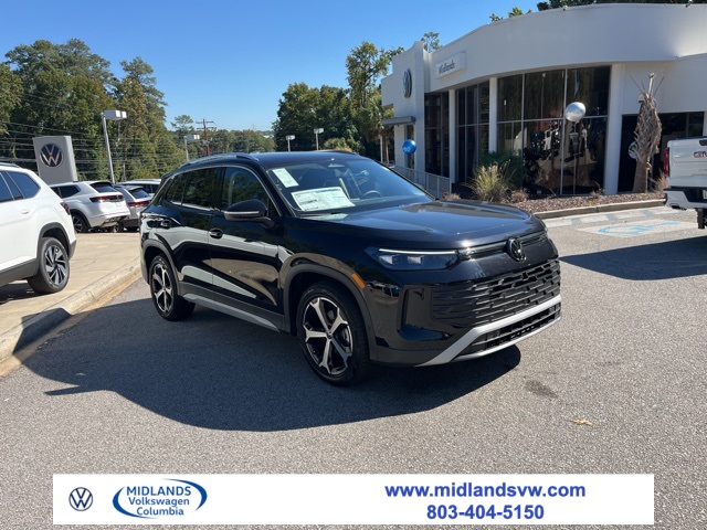 2025 Volkswagen Tiguan SE's photo