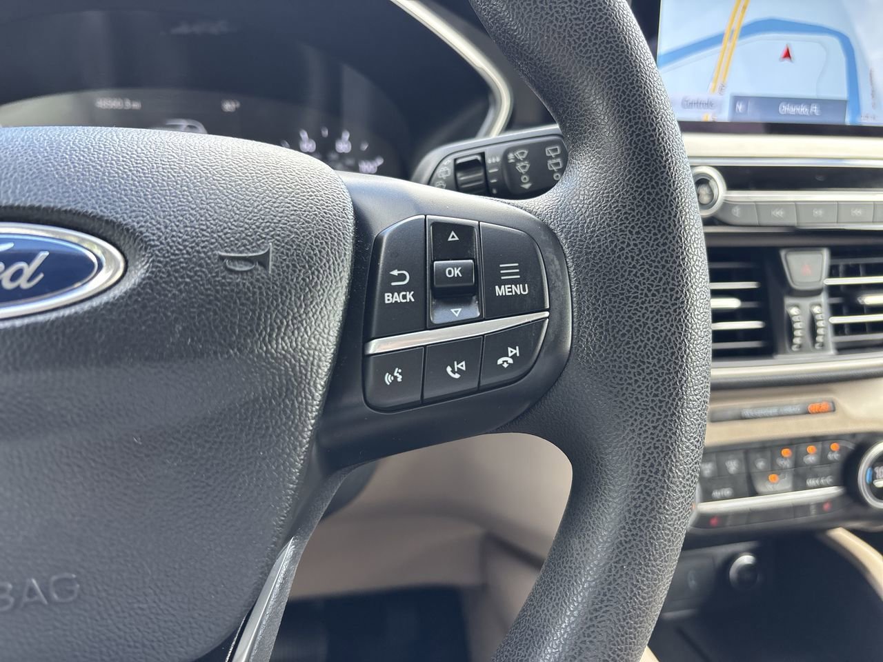 2020 Ford Escape SE Sport photo 27